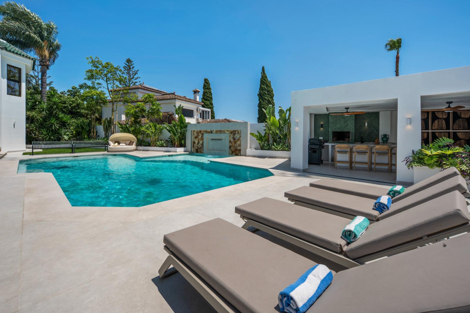 Villa for Sale in Estepona
