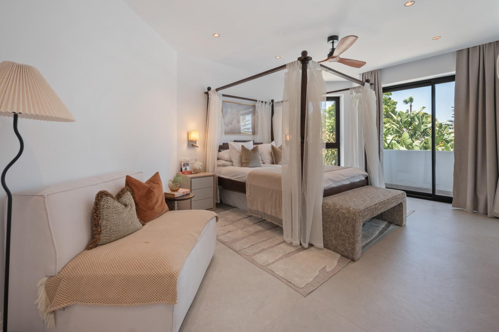 Villa for Sale in Estepona