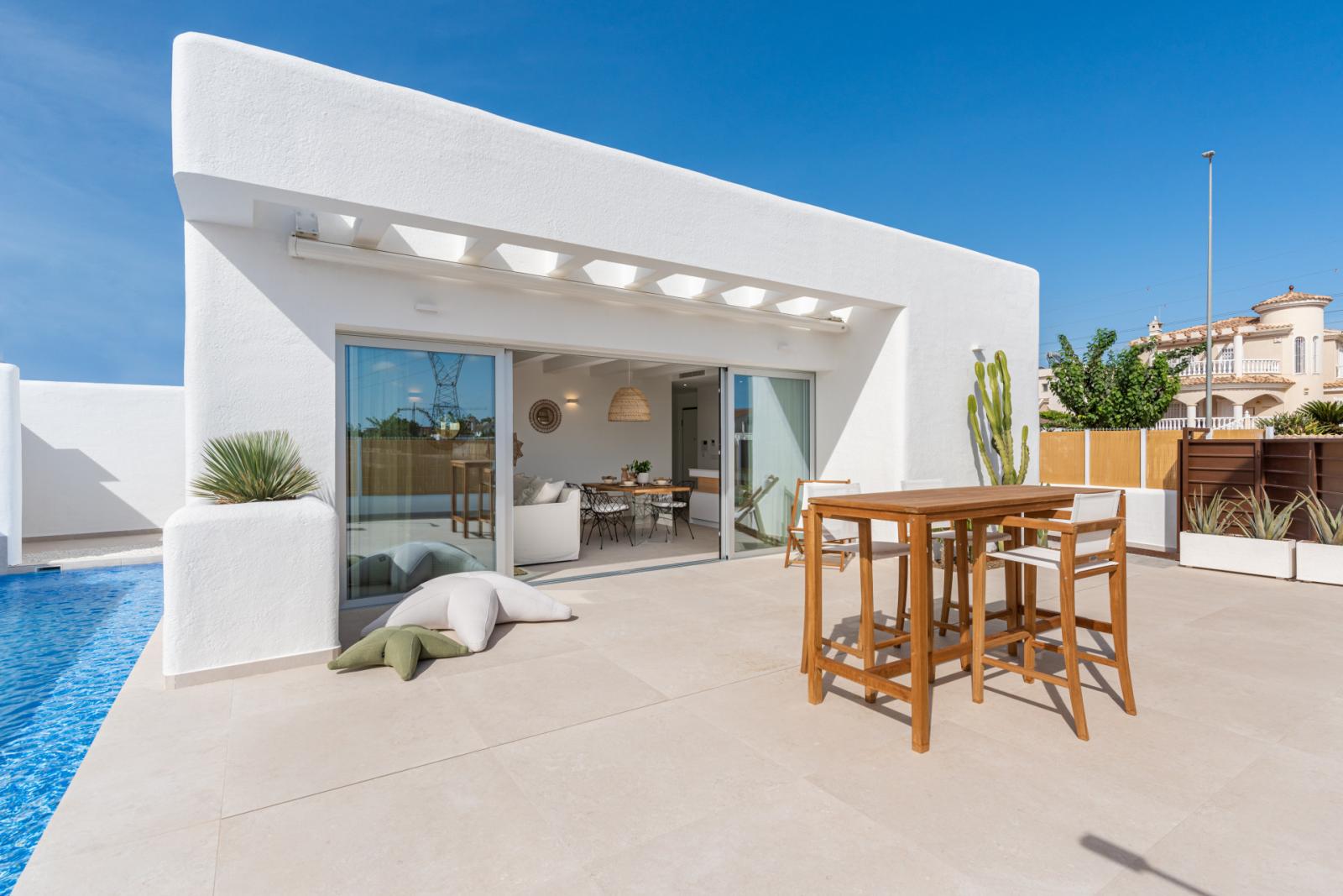 Villa for Sale in Los Alcázares