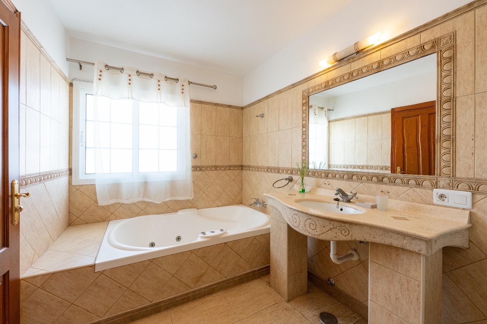 Villa for Sale in San Miguel de Abona