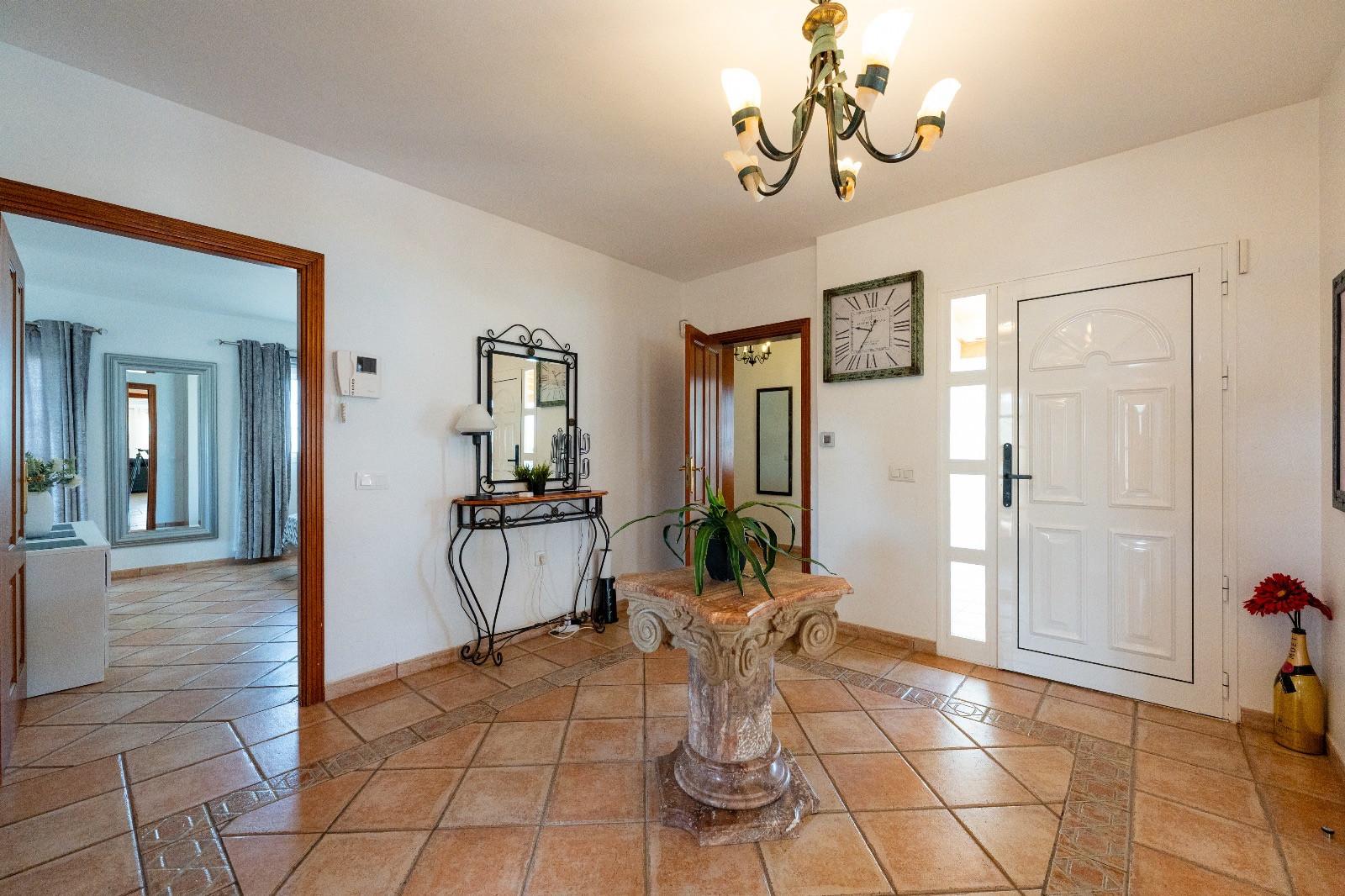 Villa for Sale in San Miguel de Abona