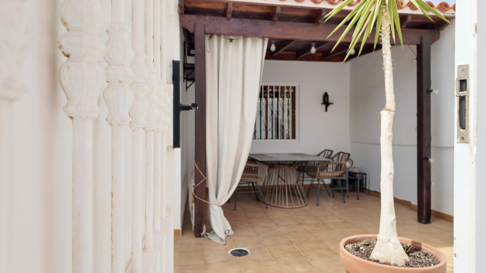 Apartment for Sale in Arona