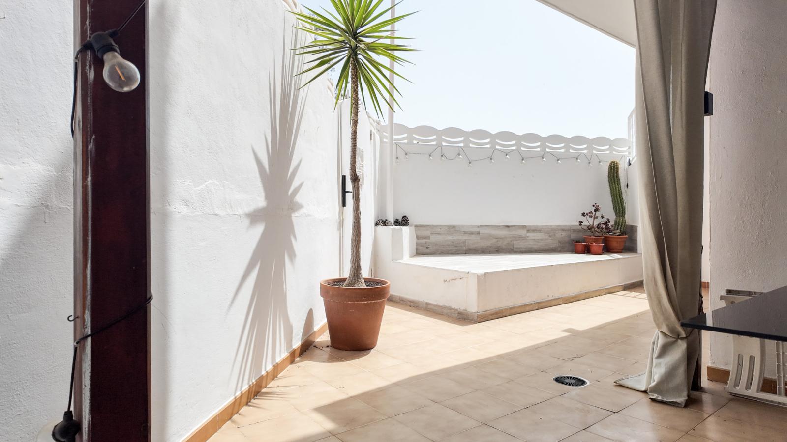 Apartment for Sale in Arona