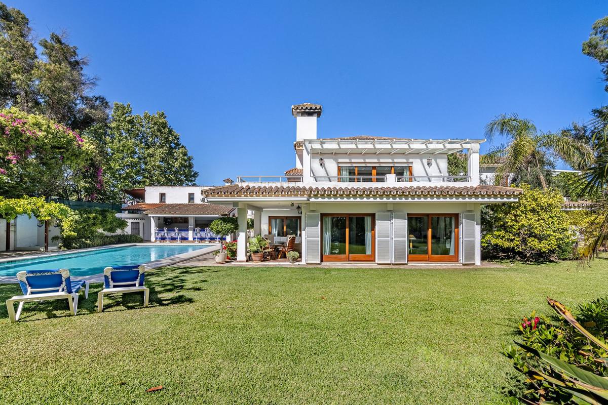 Villa for Sale in Estepona