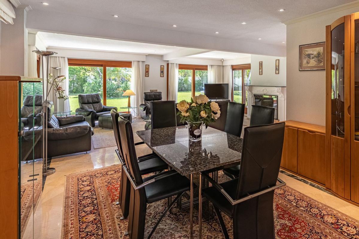 Villa for Sale in Estepona
