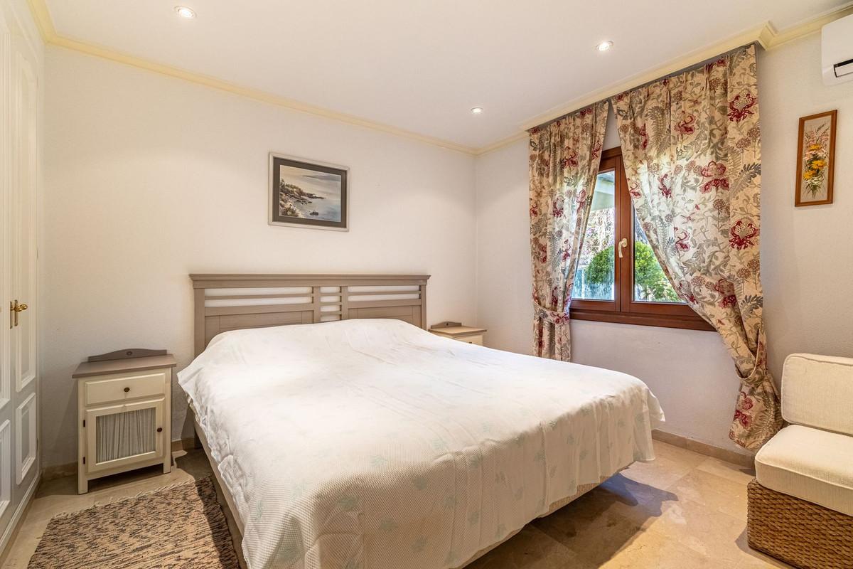 Villa for Sale in Estepona