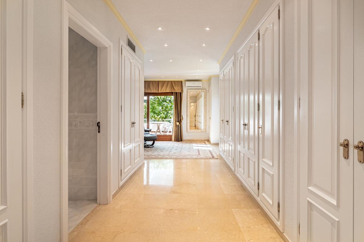 Villa for Sale in Estepona