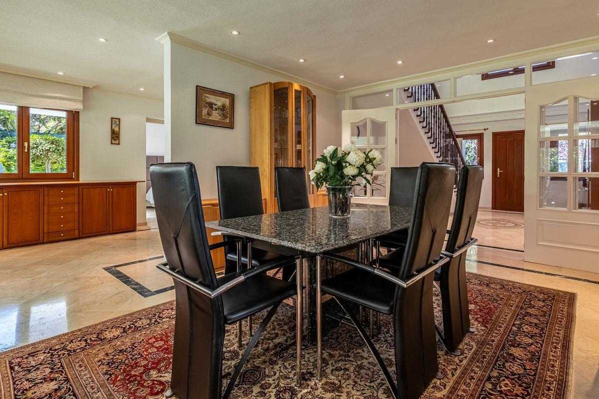 Villa for Sale in Estepona