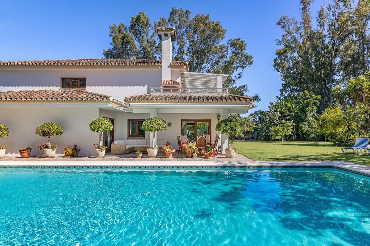 Villa for Sale in Estepona