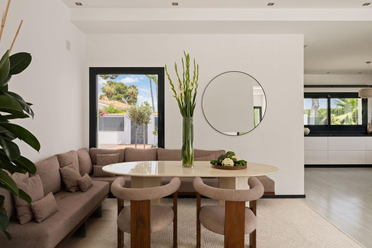 Villa for Sale in Estepona