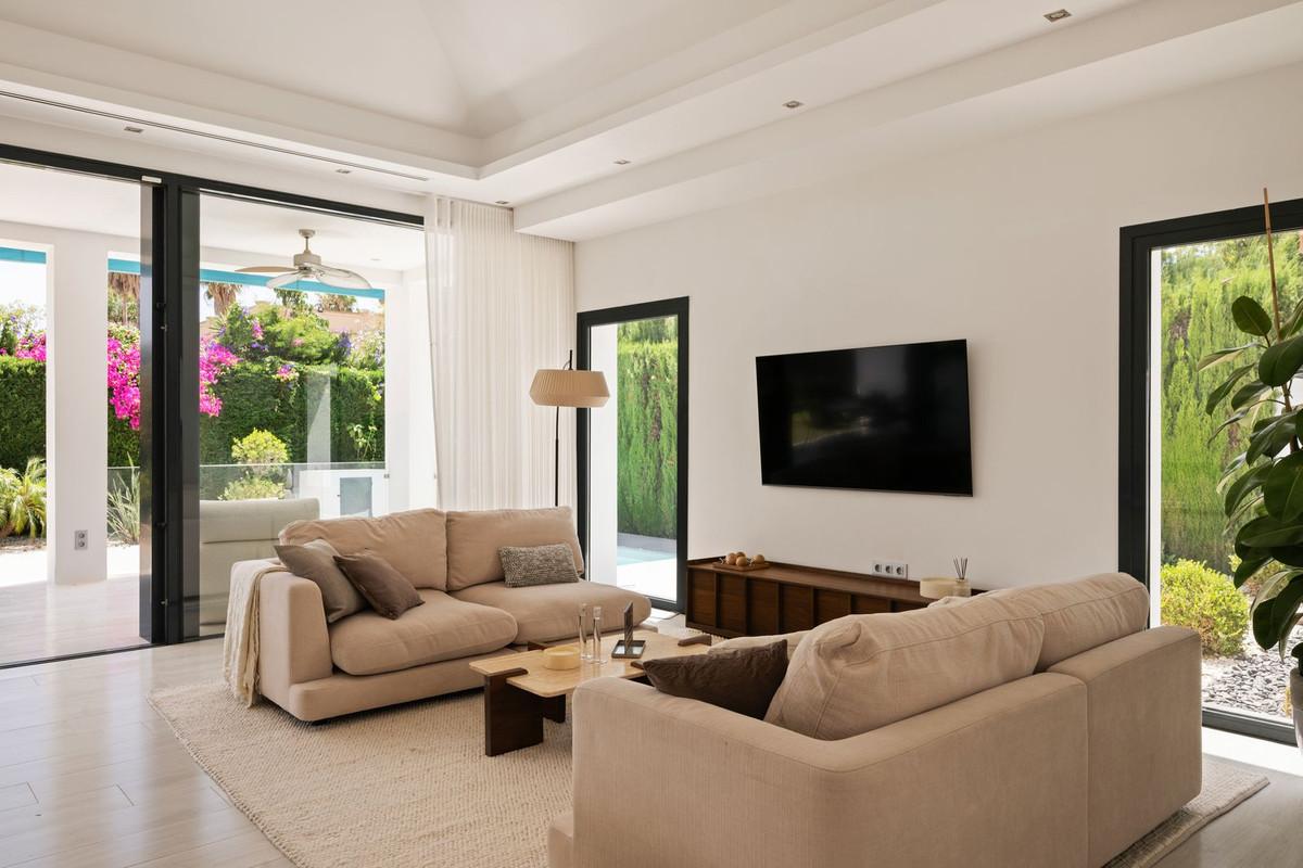 Villa for Sale in Estepona