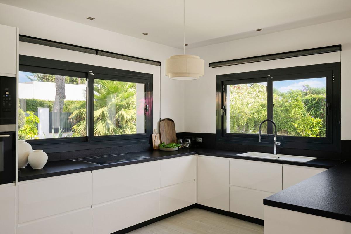 Villa for Sale in Estepona