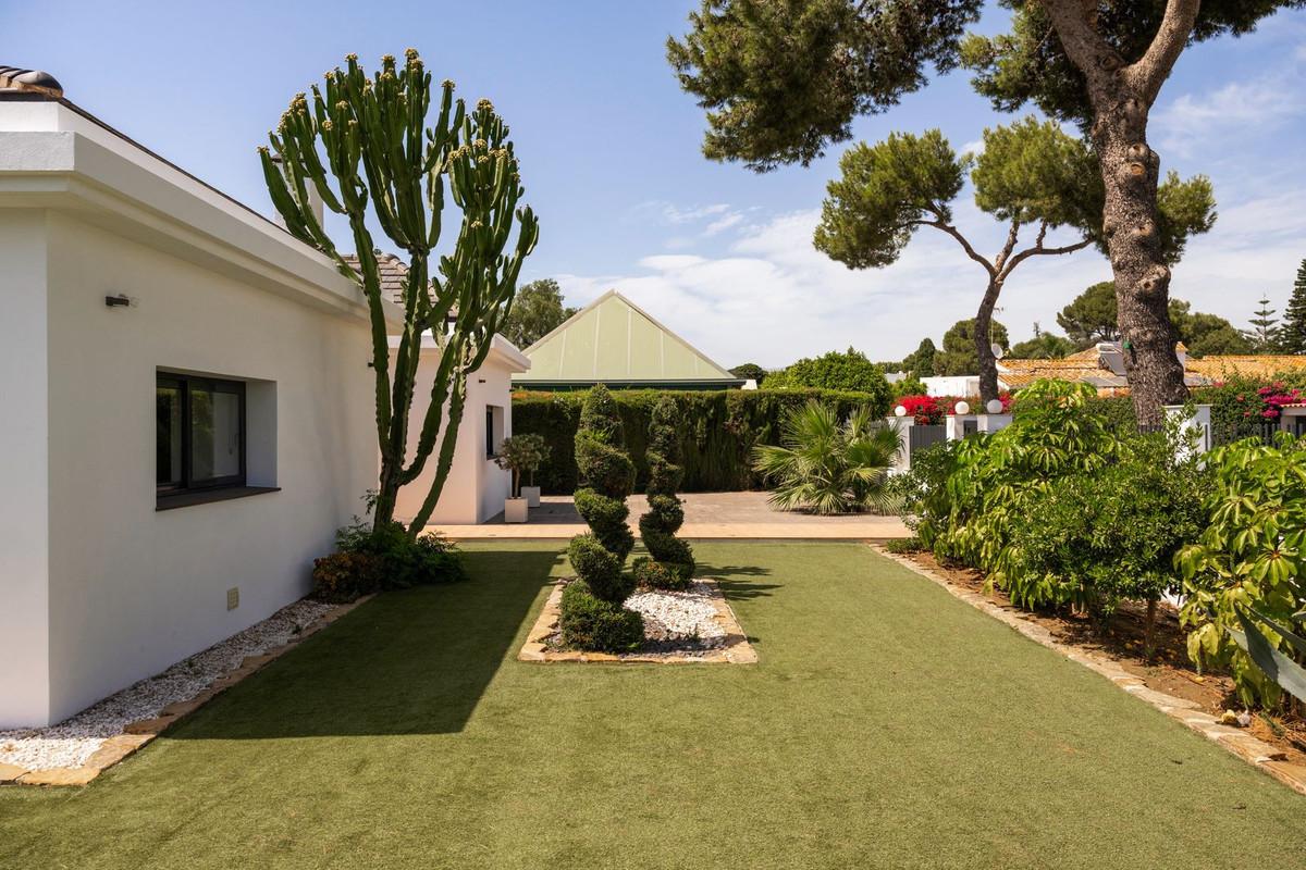 Villa for Sale in Estepona