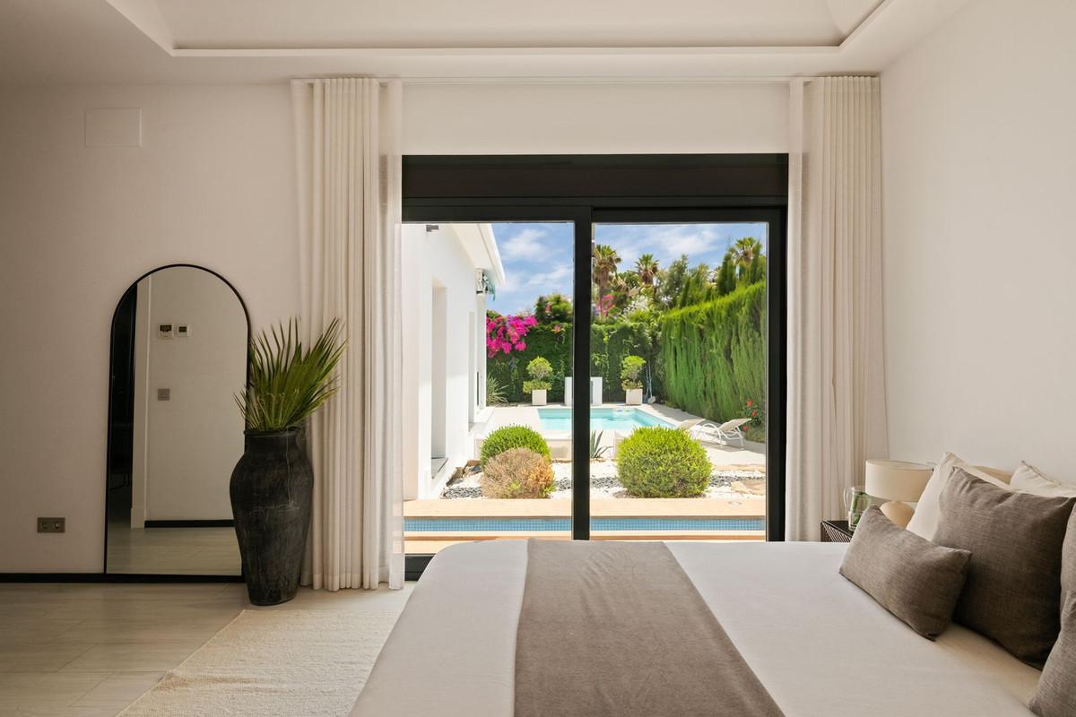 Villa for Sale in Estepona