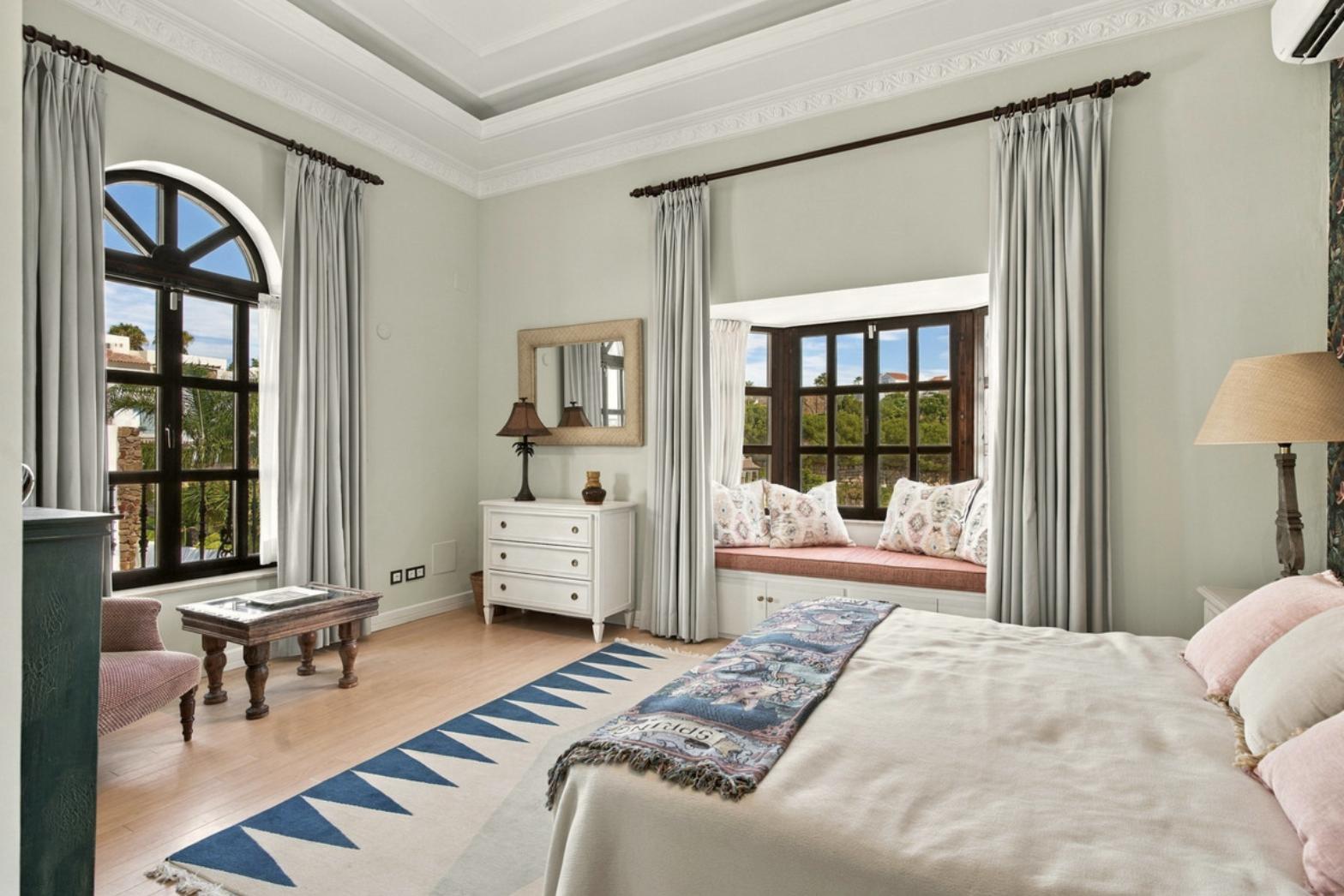 Villa for Sale in Benahavís