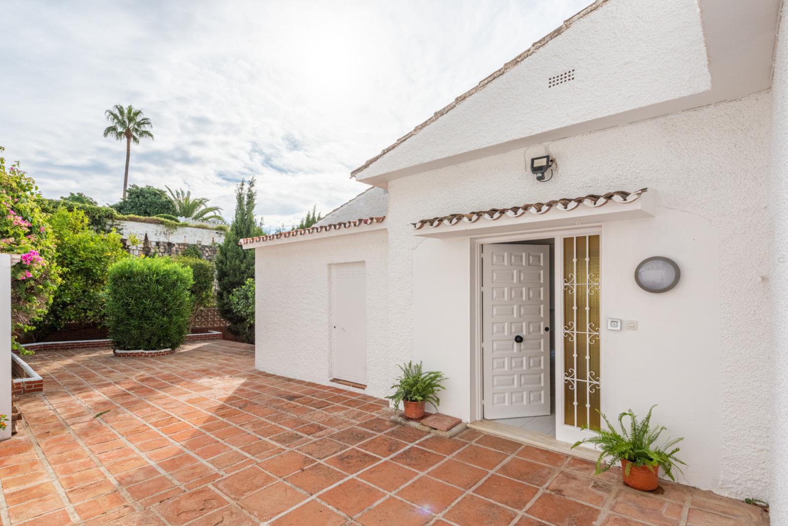 Villa for Sale in Benalmádena