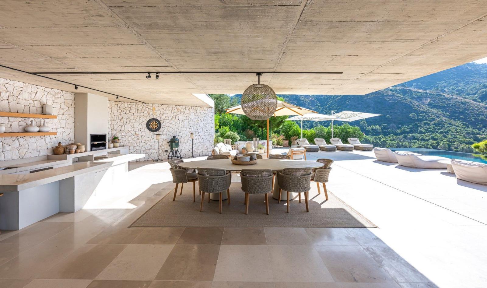 Villa for Sale in Benahavís