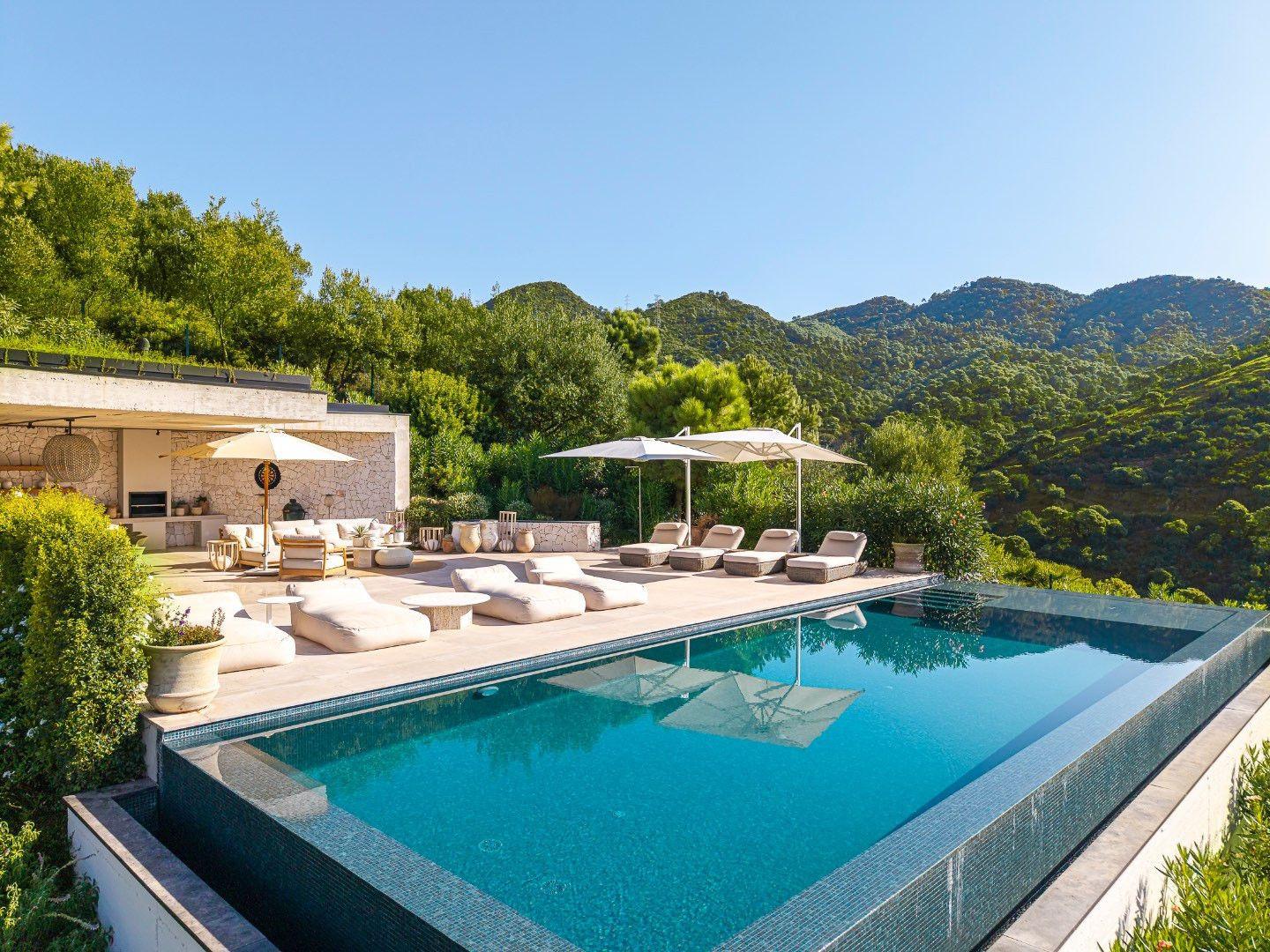 Villa for Sale in Benahavís