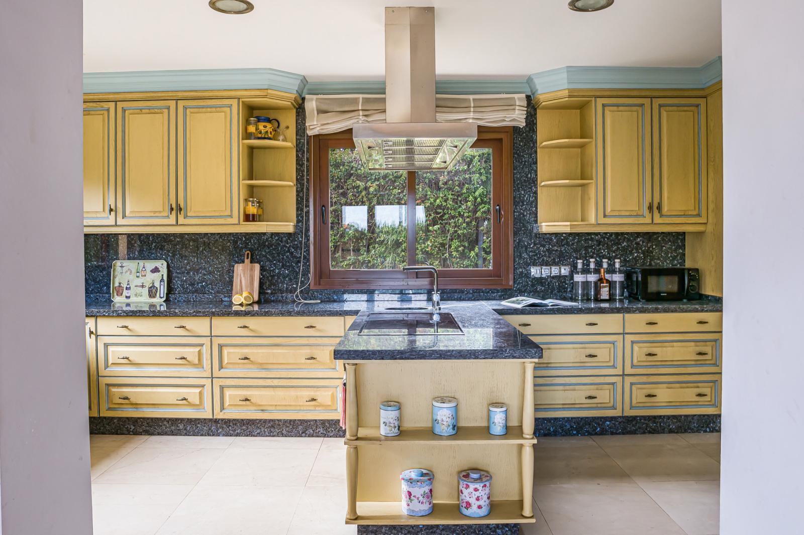 Villa for Sale in Benahavís