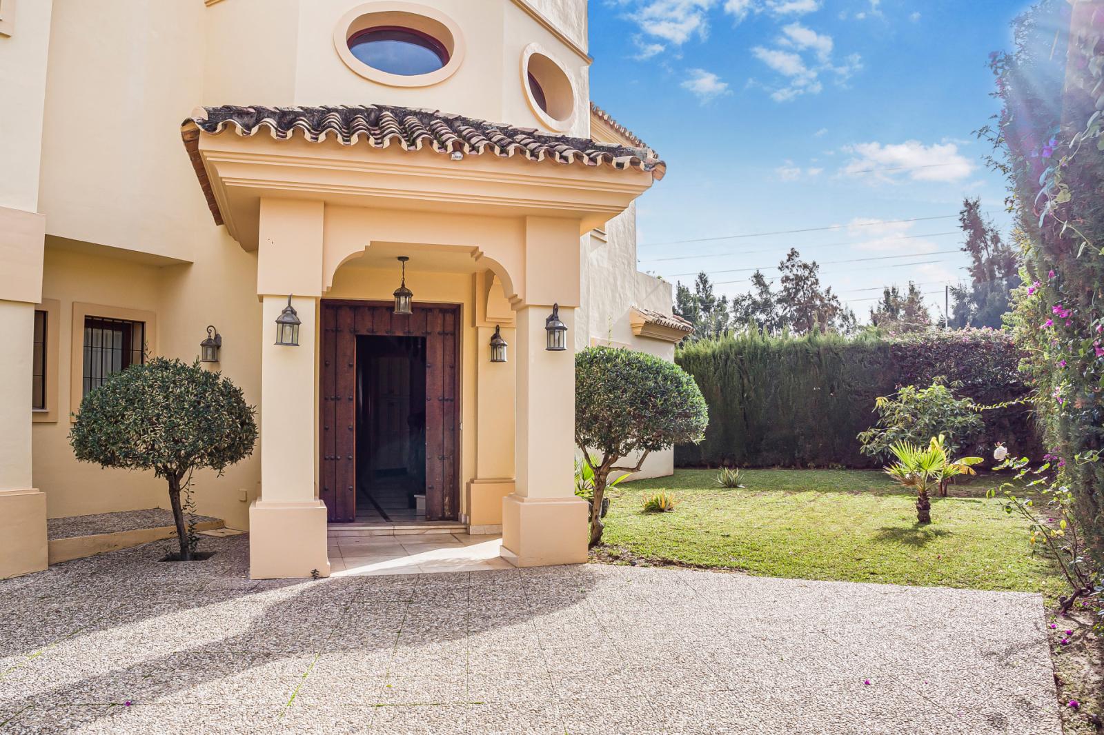 Villa for Sale in Benahavís