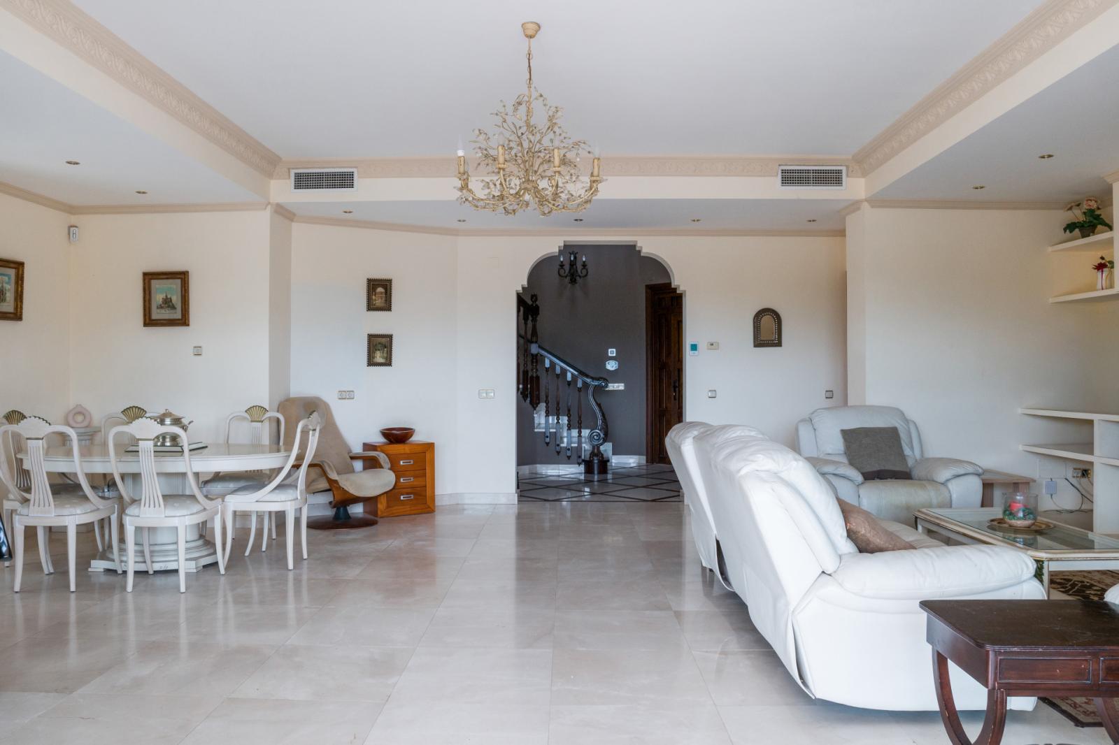 Villa for Sale in Benahavís