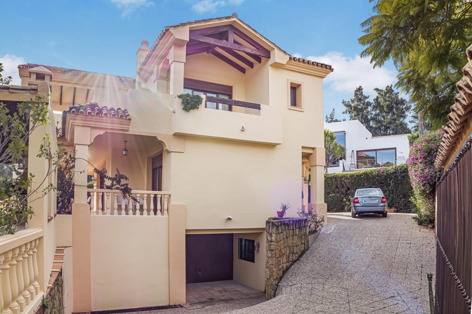Villa for Sale in Benahavís