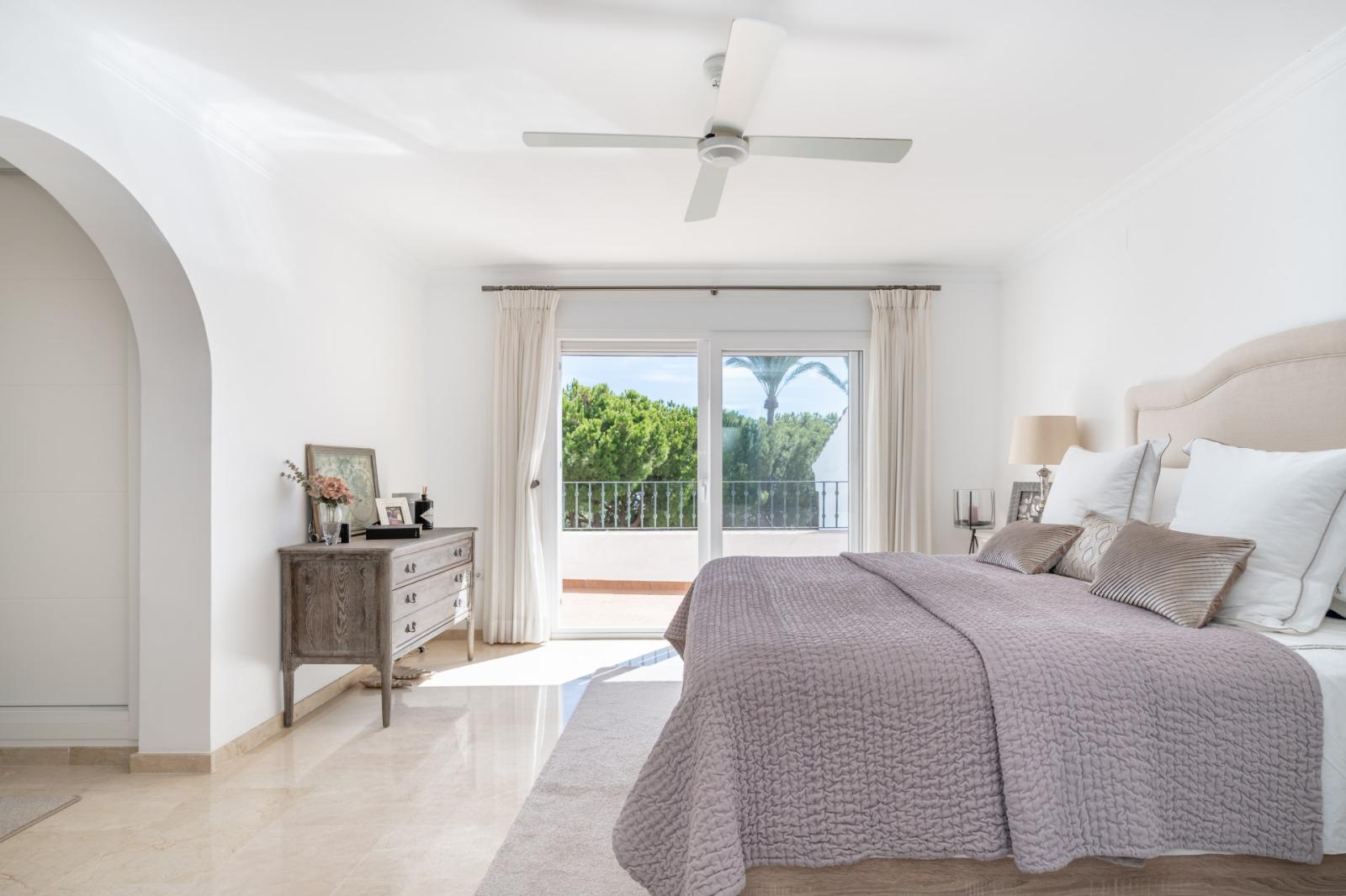 Penthouse for Sale in Estepona
