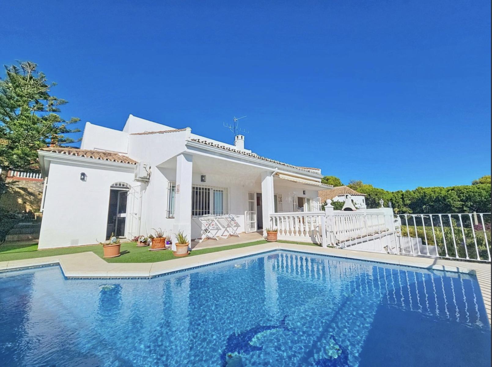 Villa en Venta en Estepona