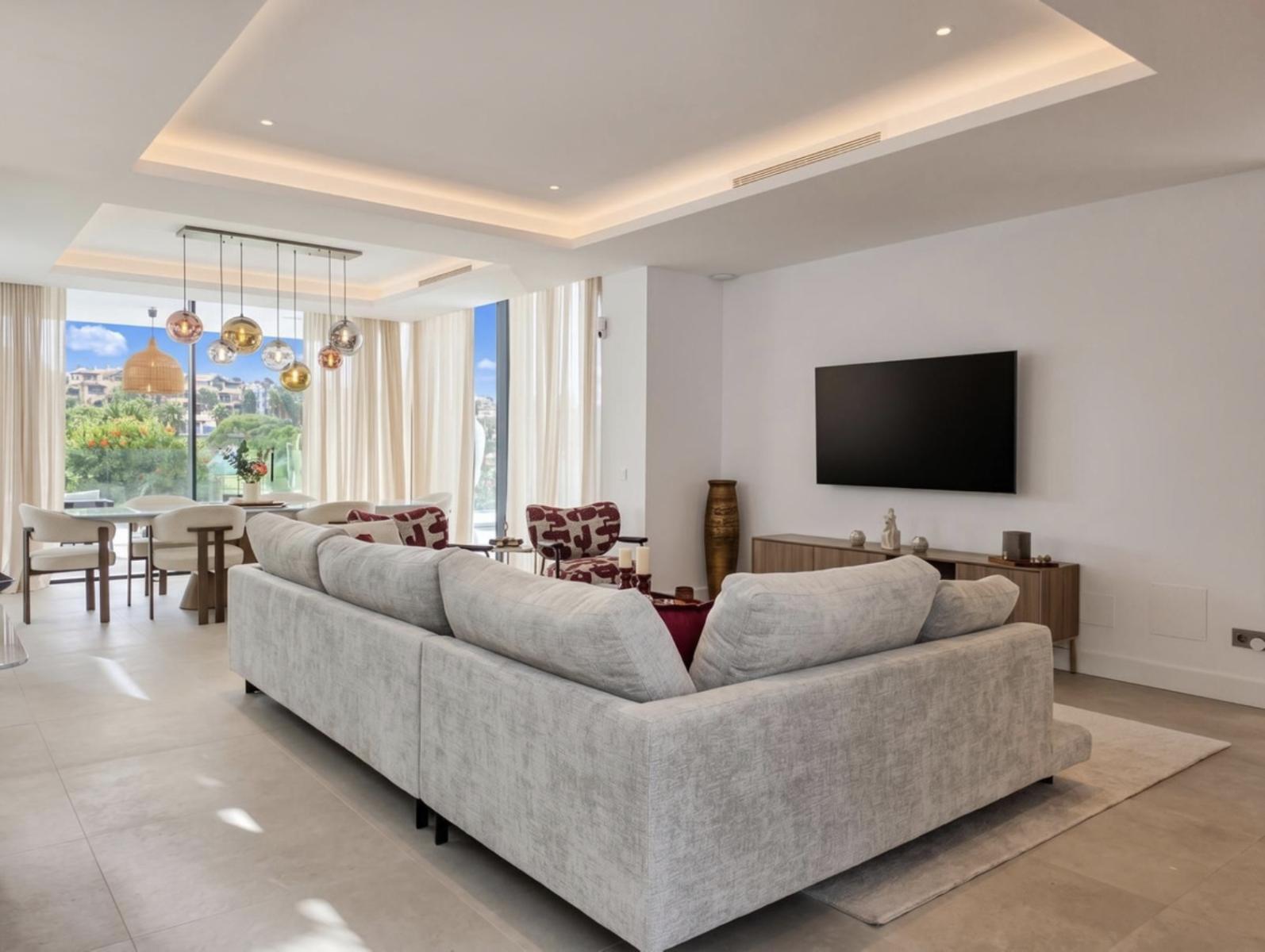 Villa for Sale in Estepona