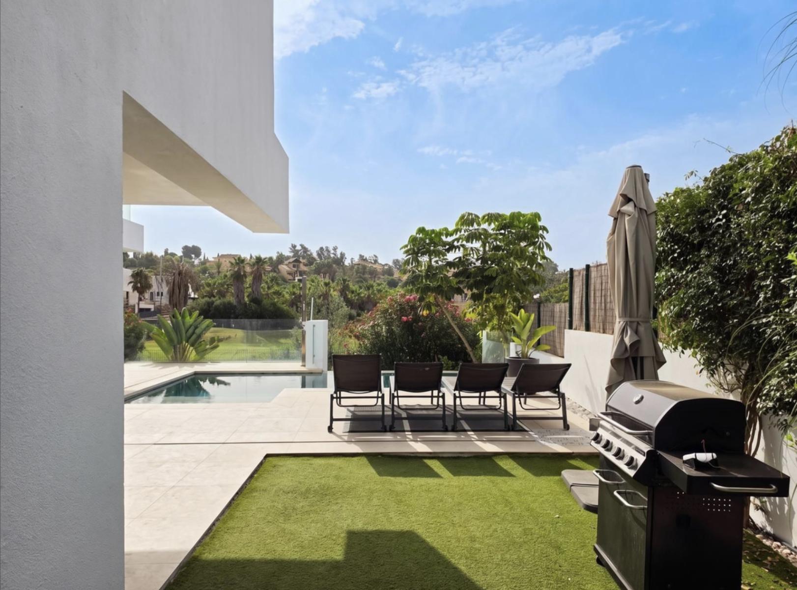 Villa for Sale in Estepona