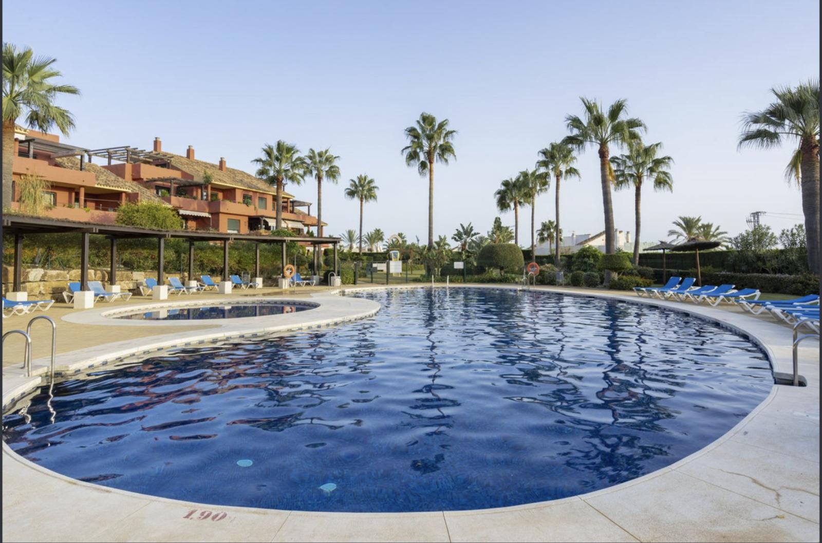 Ático en Venta en Estepona