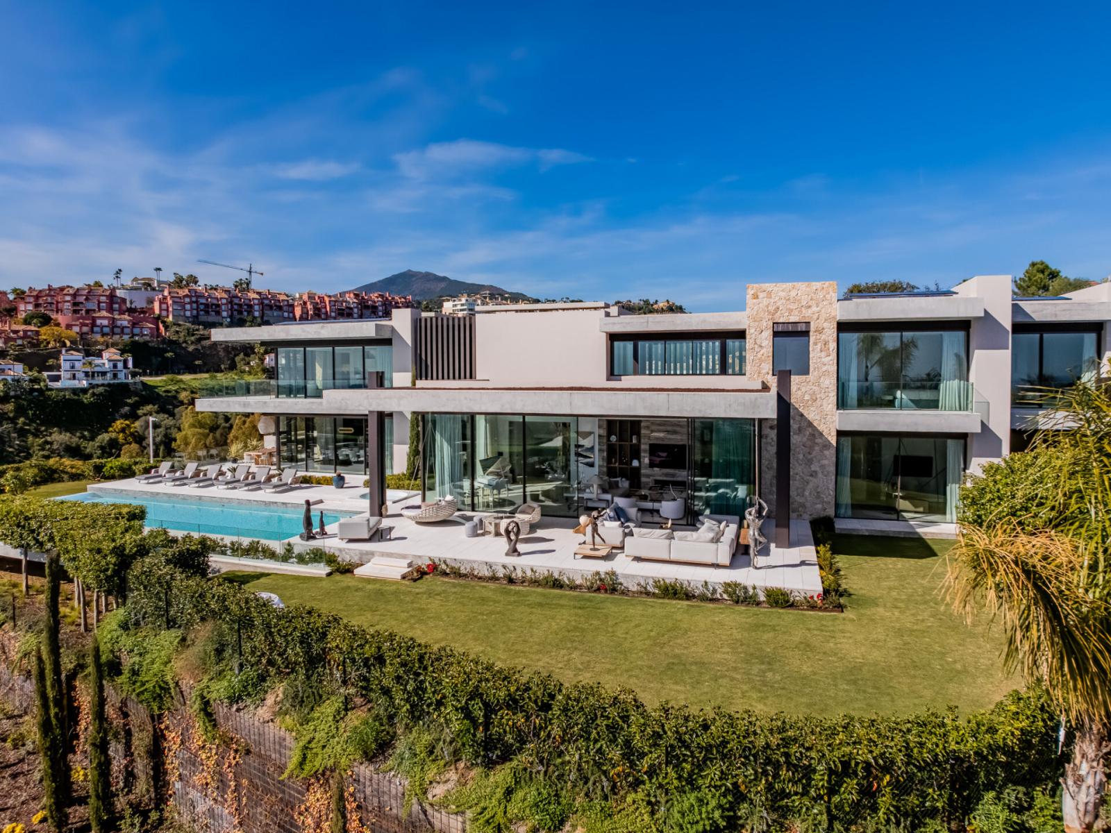 Villa for Sale in Benahavís