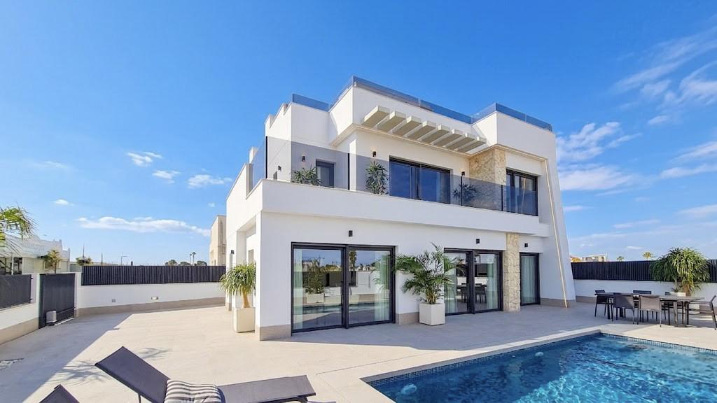 Villa for Sale in Torre-Pacheco