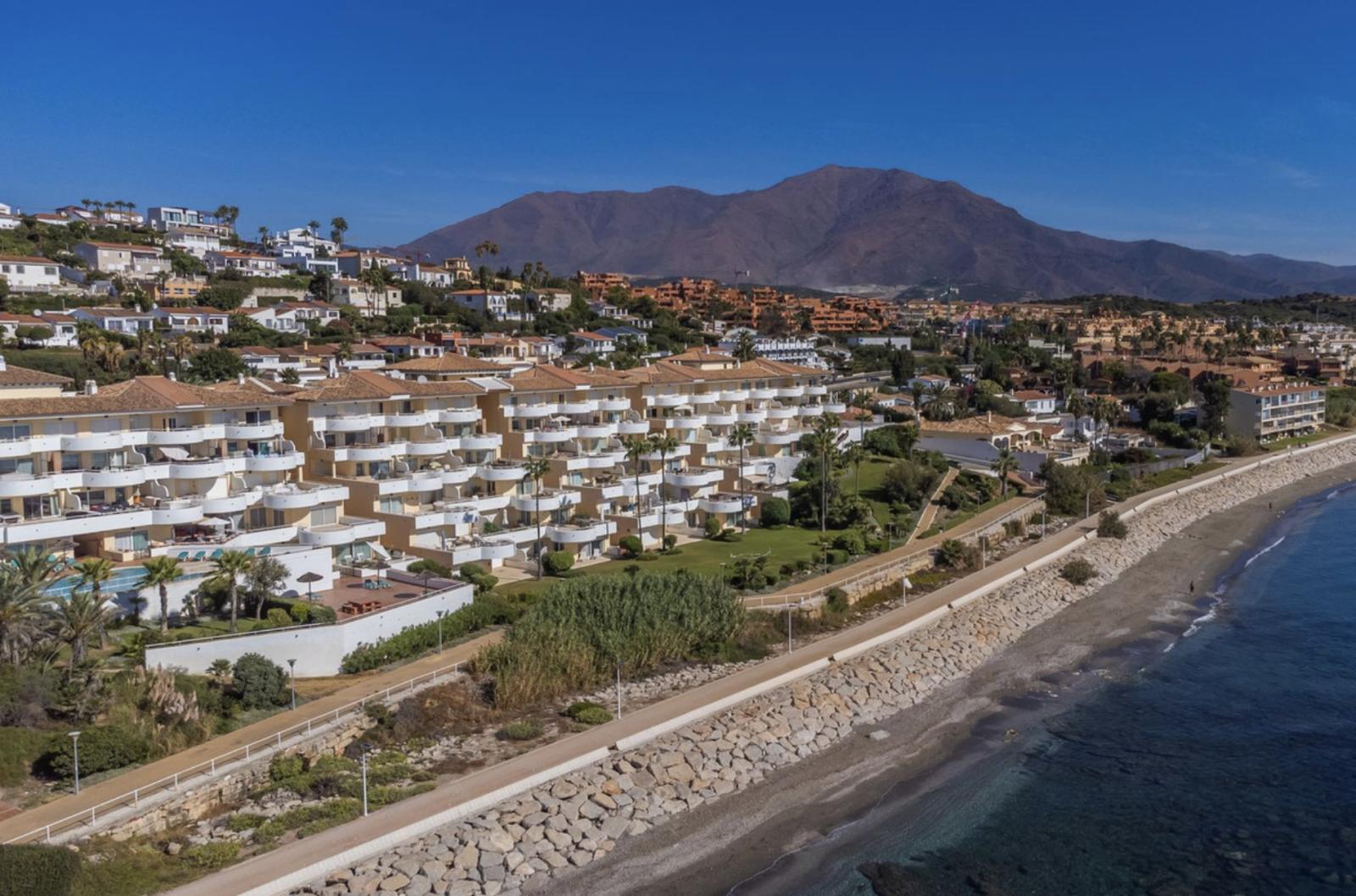 Ático en Venta en Estepona