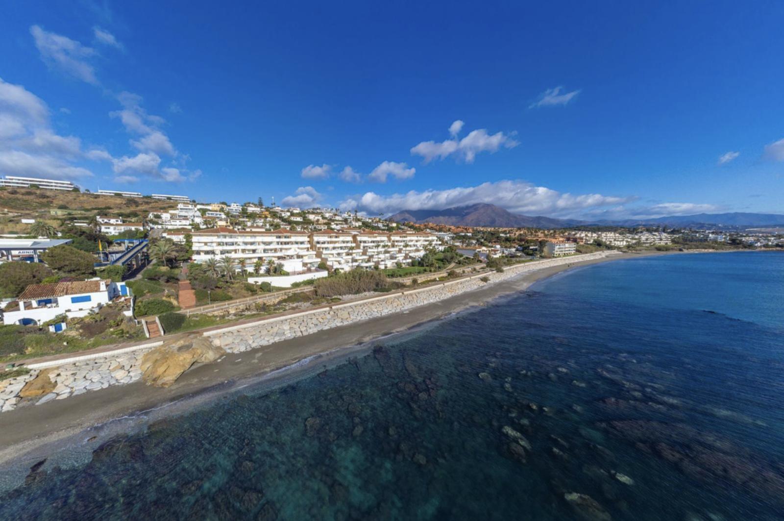 Ático en Venta en Estepona