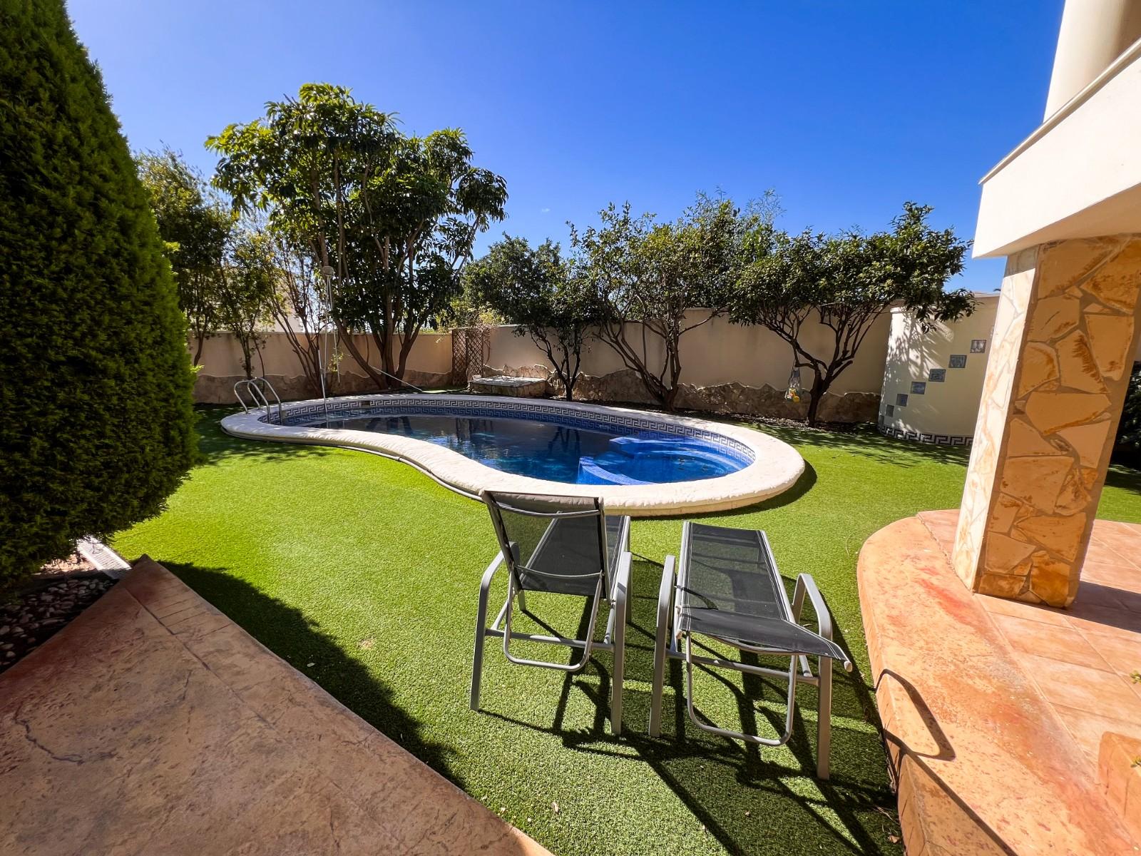 Villa en Venta en Rojales