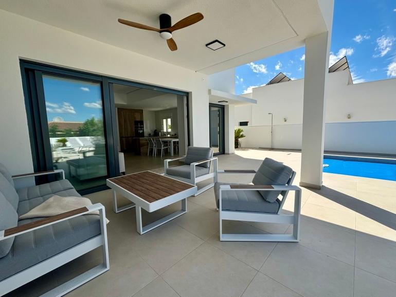 Villa en Venta en Rojales
