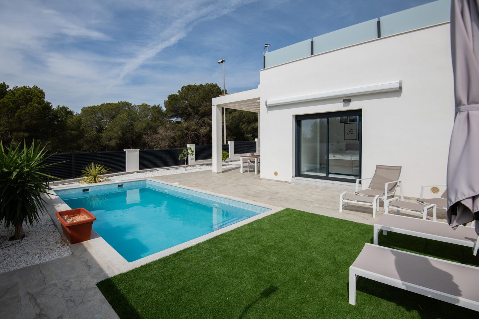 Villa en Venta en Pilar de la Horadada