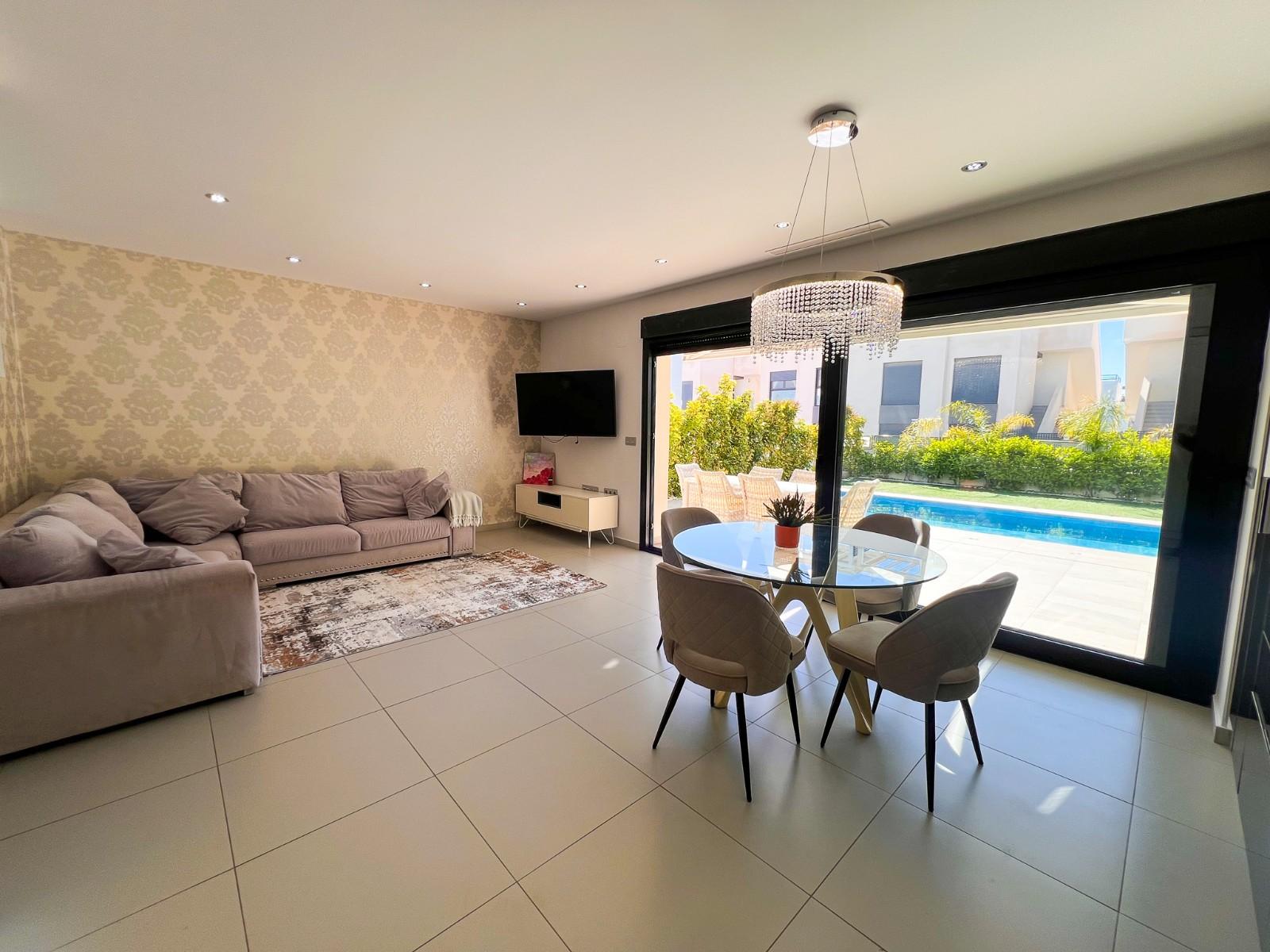 Villa en Venta en Rojales