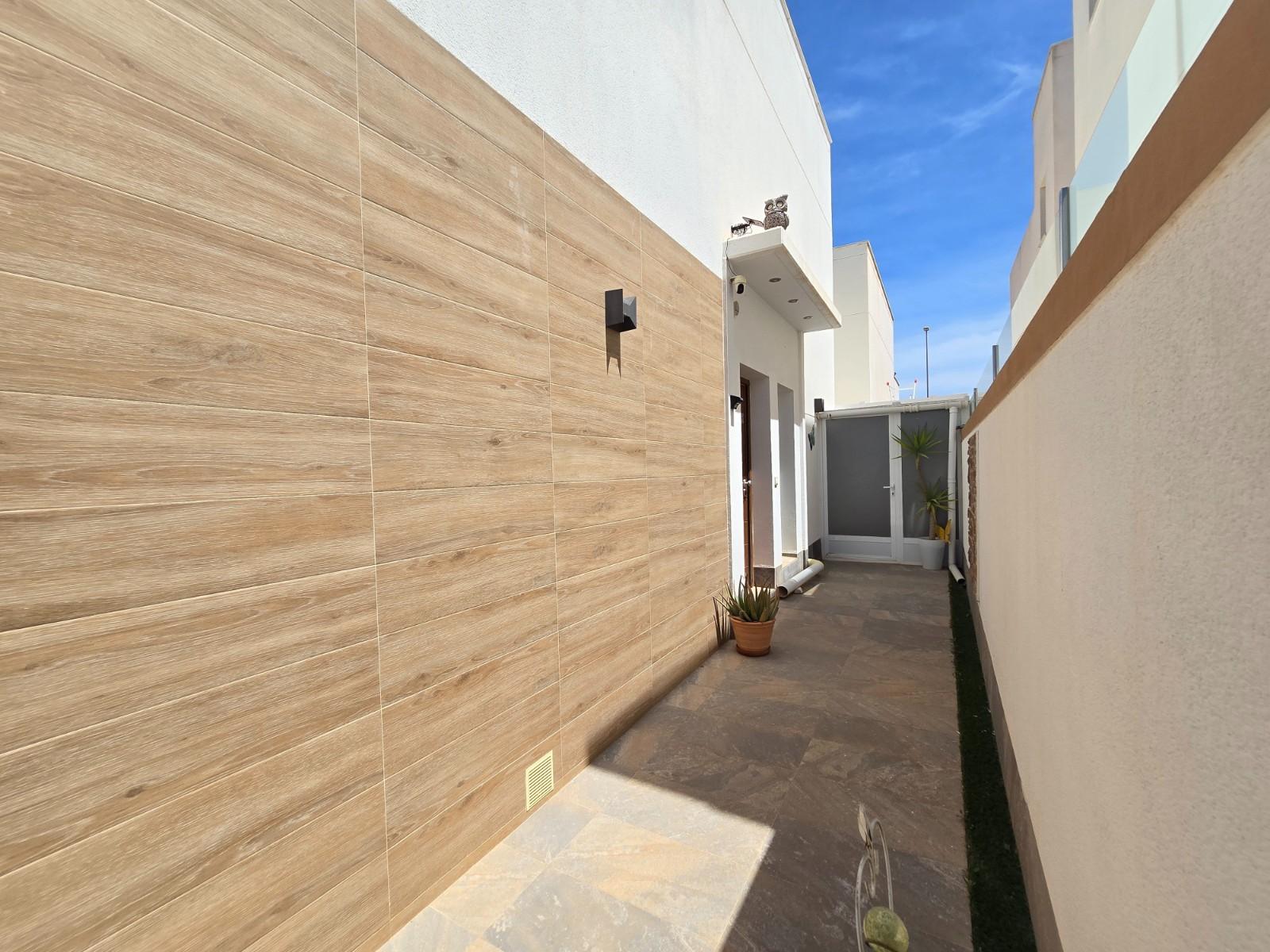 Villa en Venta en Pilar de la Horadada