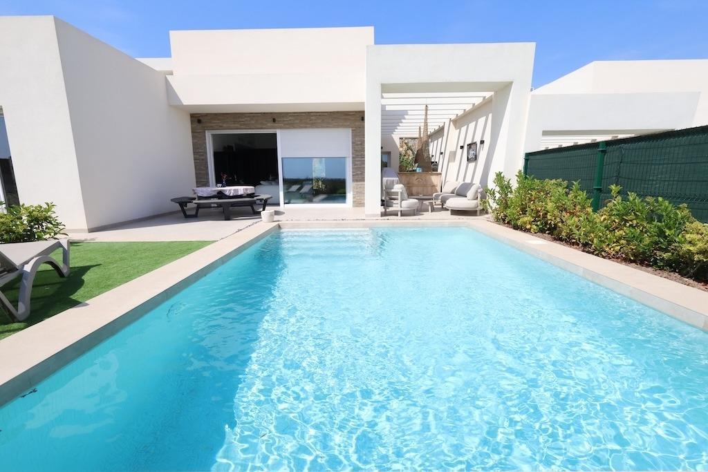 Villa en Venta en Algorfa