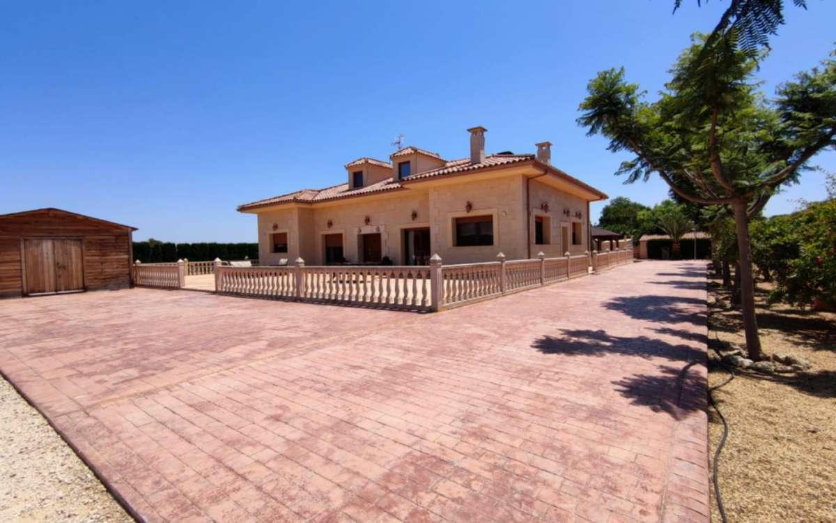 Villa en Venta en Aspe