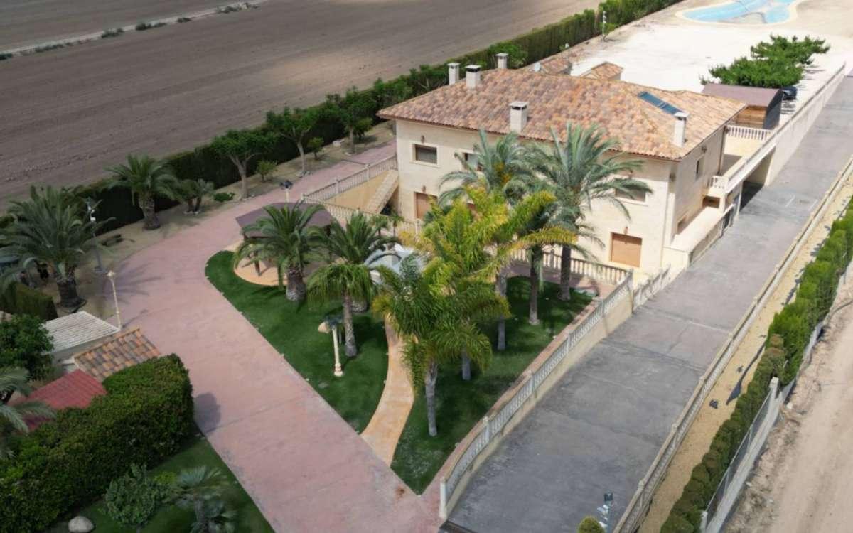 Villa en Venta en Aspe