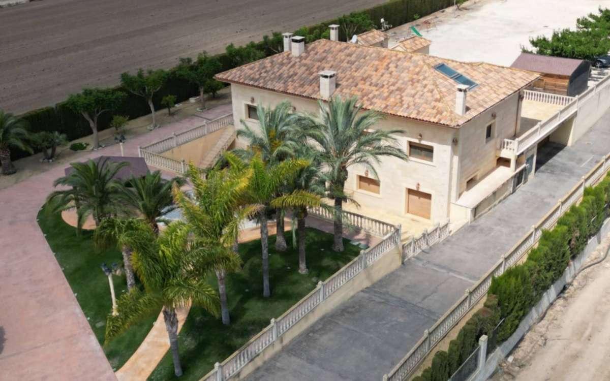Villa en Venta en Aspe