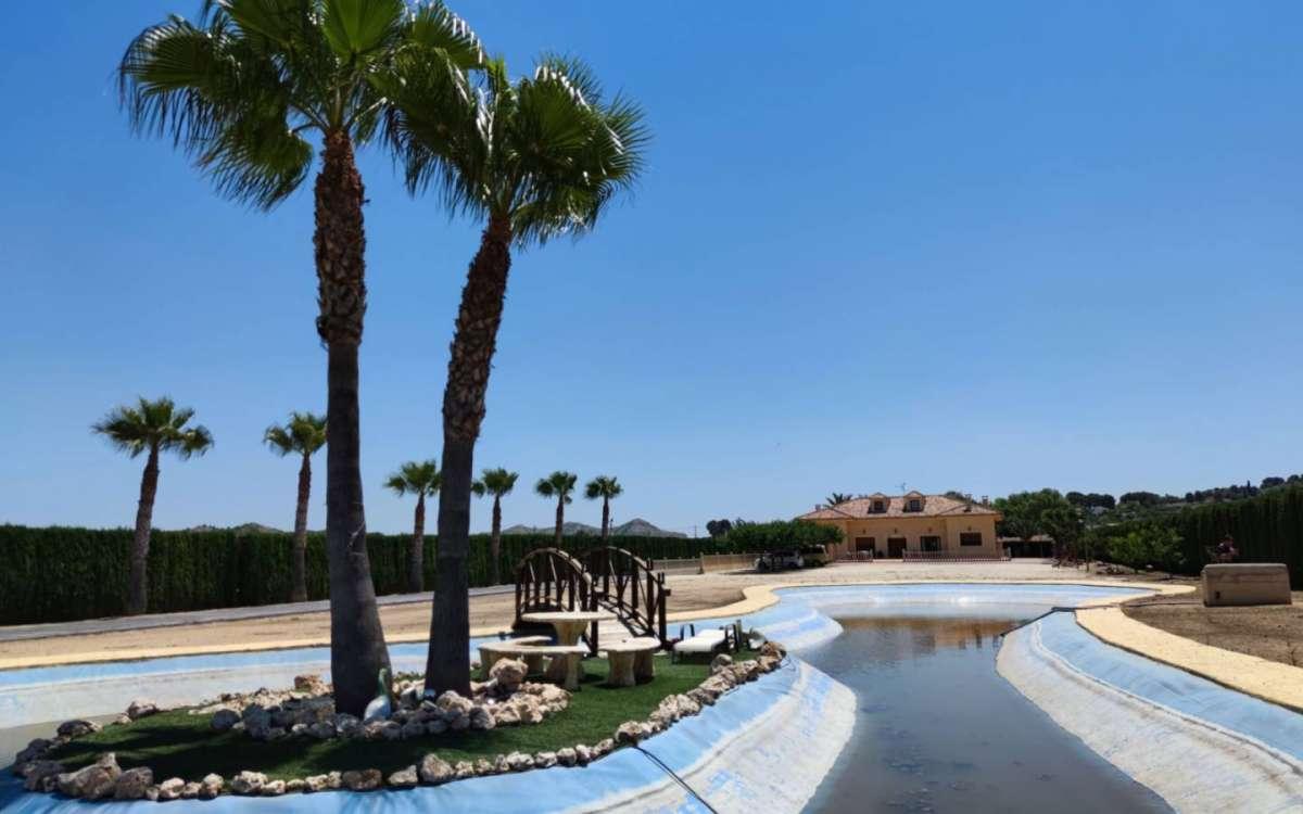 Villa en Venta en Aspe
