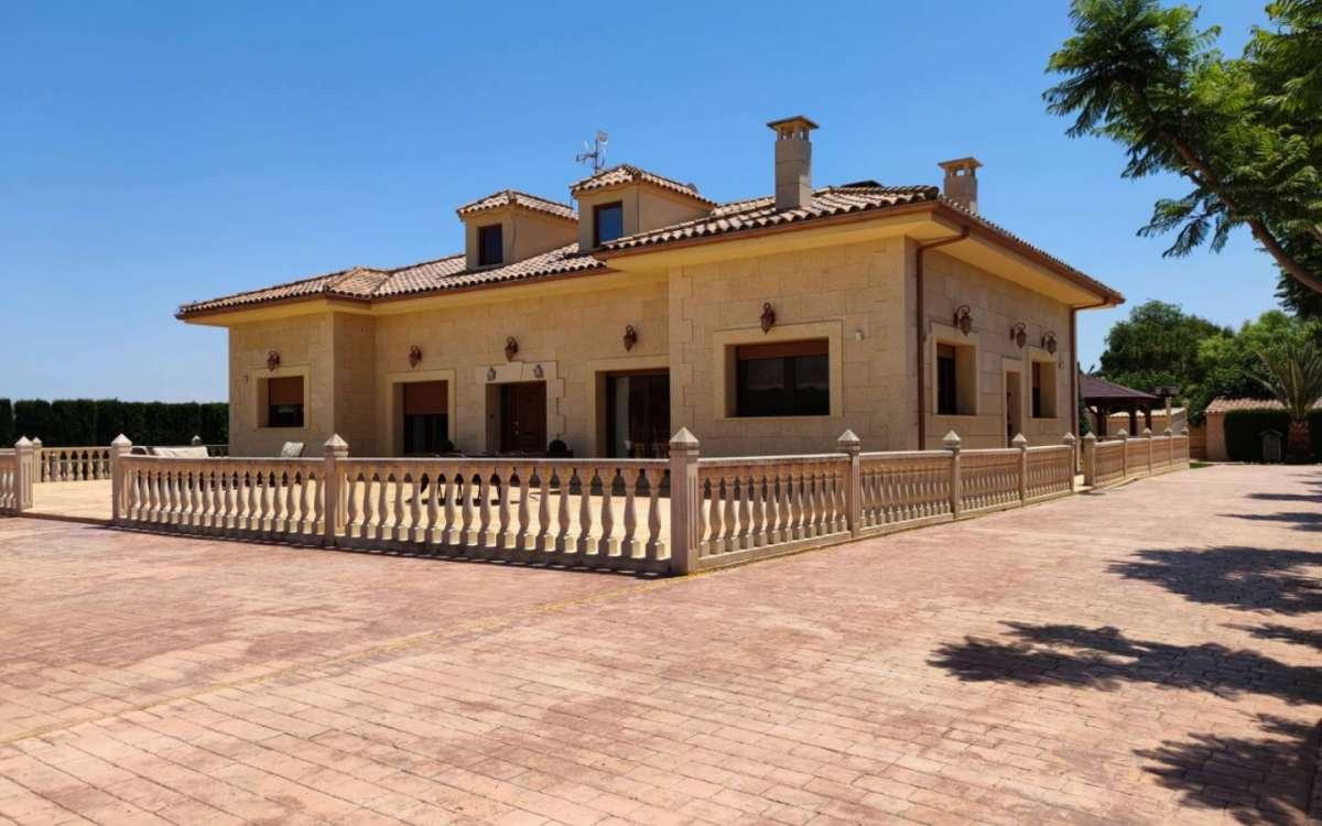 Villa en Venta en Aspe
