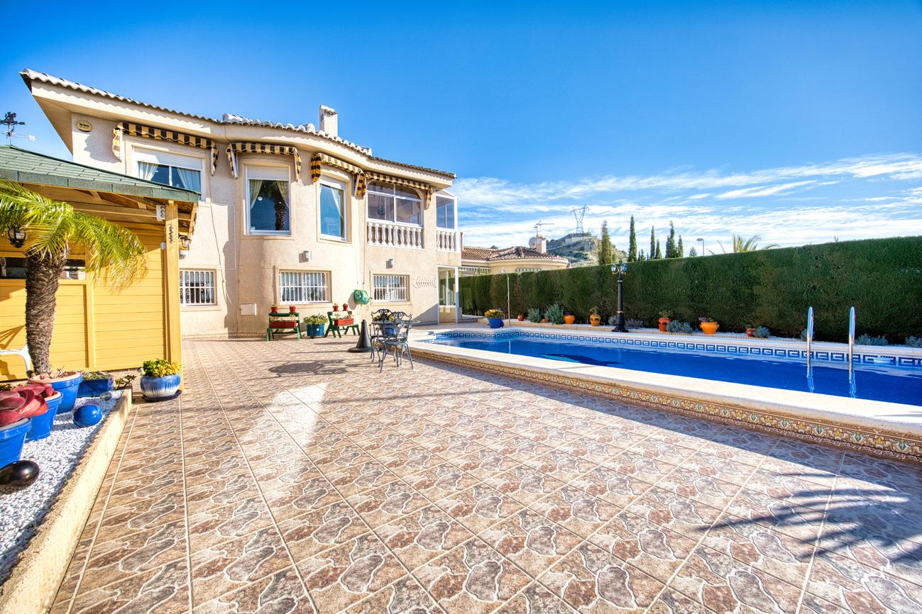 Villa en Venta en Rojales