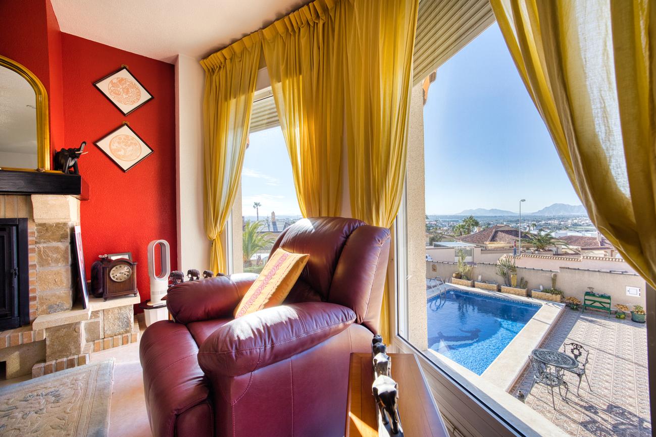 Villa en Venta en Rojales