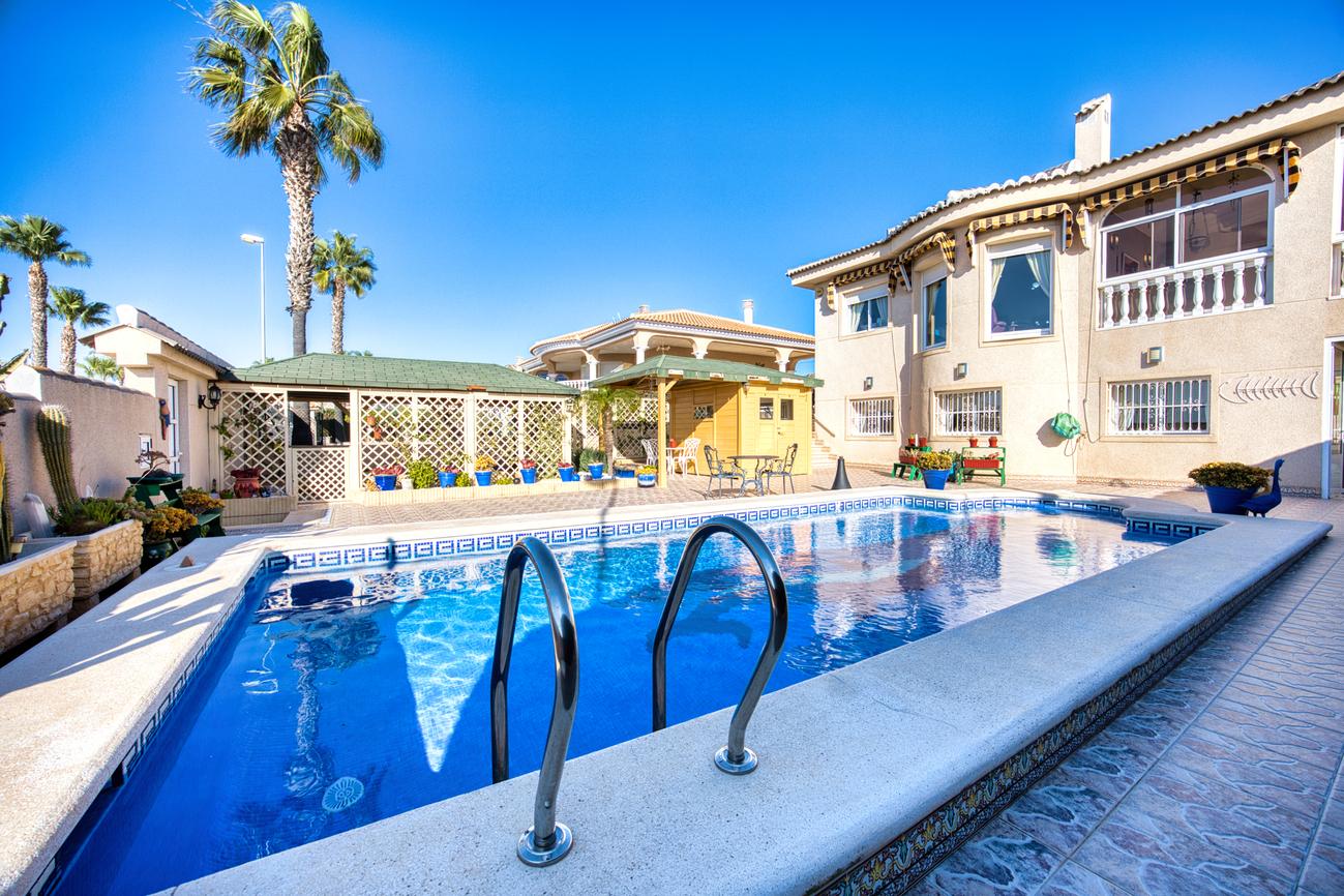 Villa en Venta en Rojales