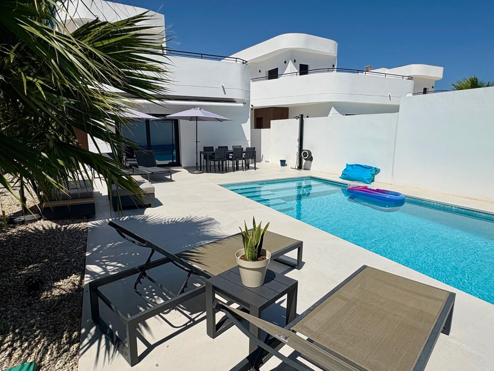 Villa en Venta en Rojales